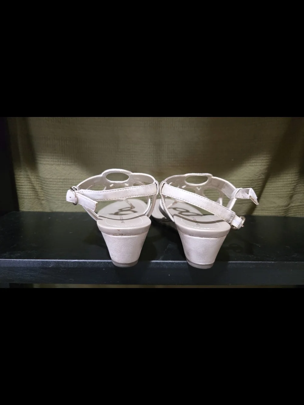 Bandolino Beige Circular Embellished Thong Sandals